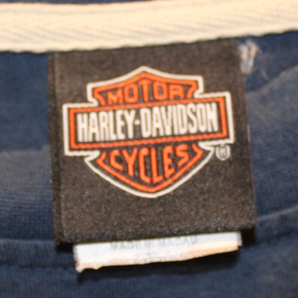 SOLD.   Harley Pullover Top Size Large. EUC - Picture 4 of 4